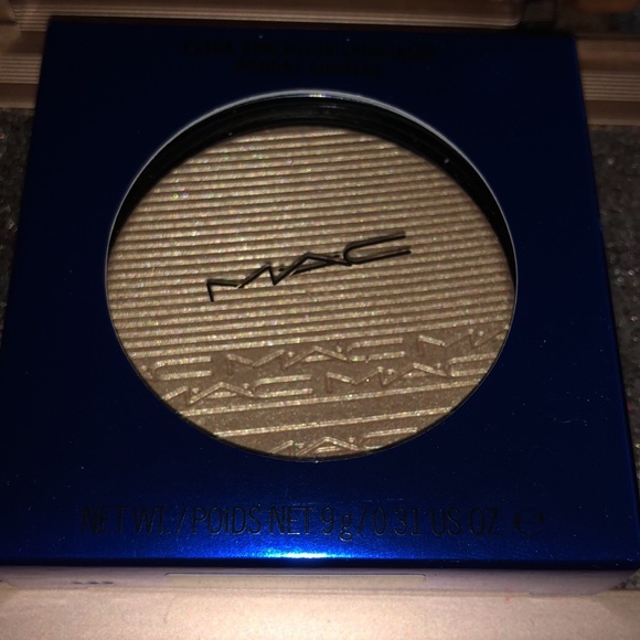 MAC powder Extra Dimension Skinfinish NEW - Picture 3 of 12